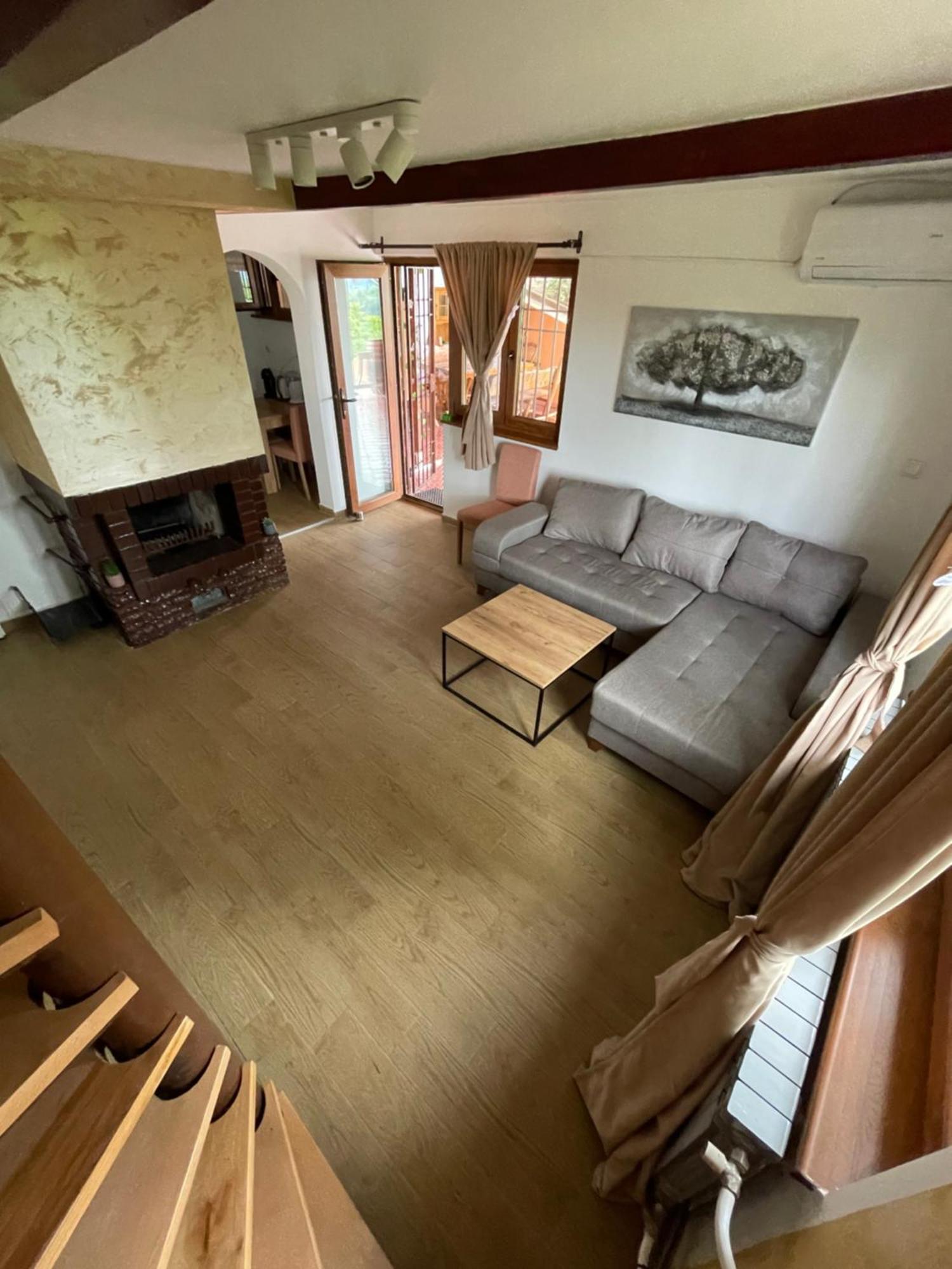 Kuca Na Dan Sa Bazenom Hedonist Place Zaklopaca  Buitenkant foto
